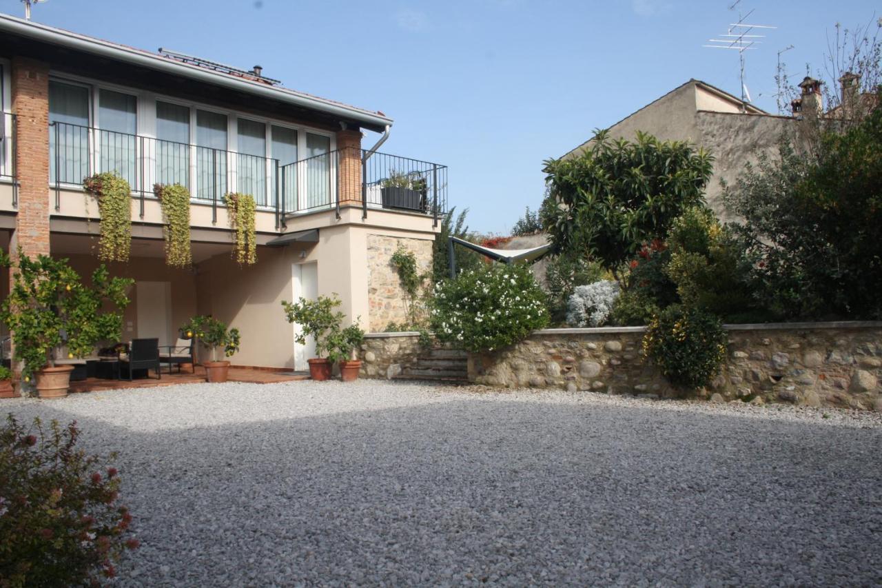 パッシラーノ Cascina San Martino Bed & Breakfast エクステリア 写真
