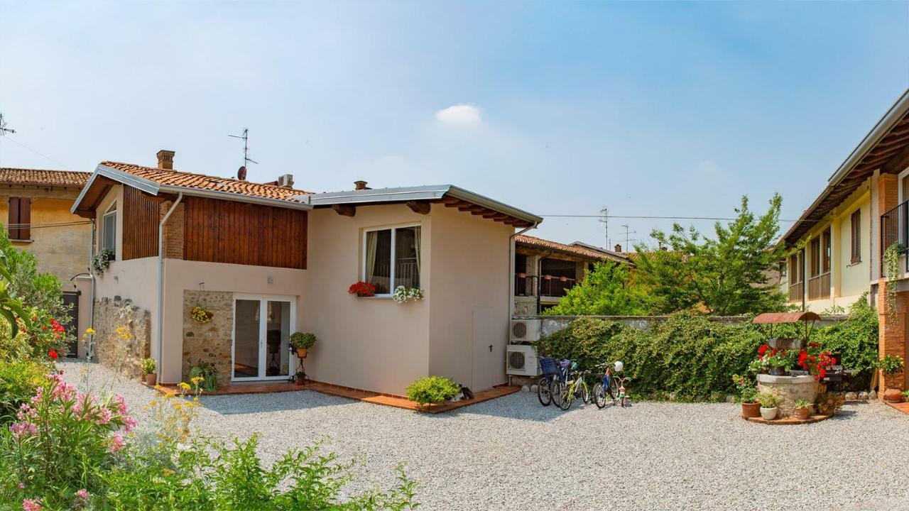 パッシラーノ Cascina San Martino Bed & Breakfast エクステリア 写真