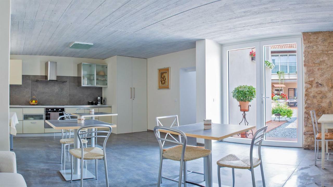 パッシラーノ Cascina San Martino Bed & Breakfast エクステリア 写真